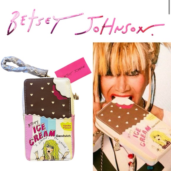 Betsey Johnson Handbags - Betsey Johnson Ice Cream Wristlet Sandwich Chain Zip Vintage Y2K New With Tag